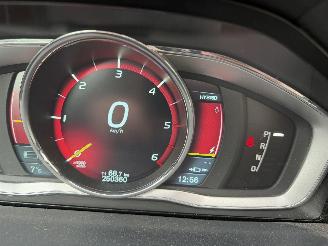 Volvo V-60 2.4 D6 AWD PHEV 158KW Autom. Schuifdak Clima Navi Led NAP picture 8