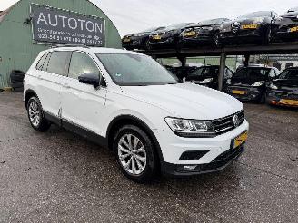 skadebil auto Volkswagen Tiguan 1.5 TSI 96KW Navi Clima Comfortline Led NAP 2019/7