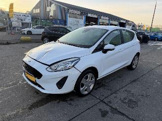 skadebil auto Ford Fiesta 1.1 63KW Airco 5-Deurs NAP 2019/11