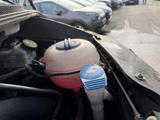 Volkswagen Transporter 2.0 TDI 62KW Navi Airco Schuifdeur picture 14