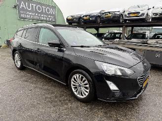 skadebil auto Ford Focus 1.0 Ecoboost 114KW Hybrid  Autom. Pano Clima Navi Camera ST-Line X Business NAP 2020/10