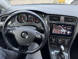 Volkswagen e-Golf 36 kWh 100KW DSG Clima Navi Leer Led picture 10