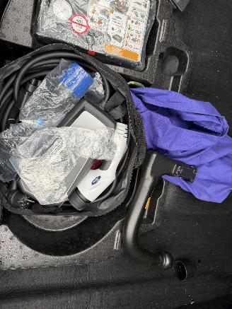 Ford Mustang Mach-e 98 kWh Extended 210KW RWD picture 15