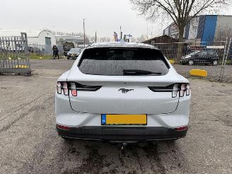 Ford Mustang Mach-e 75 kWh RWD 198KW Clima Navi Led Camera picture 4