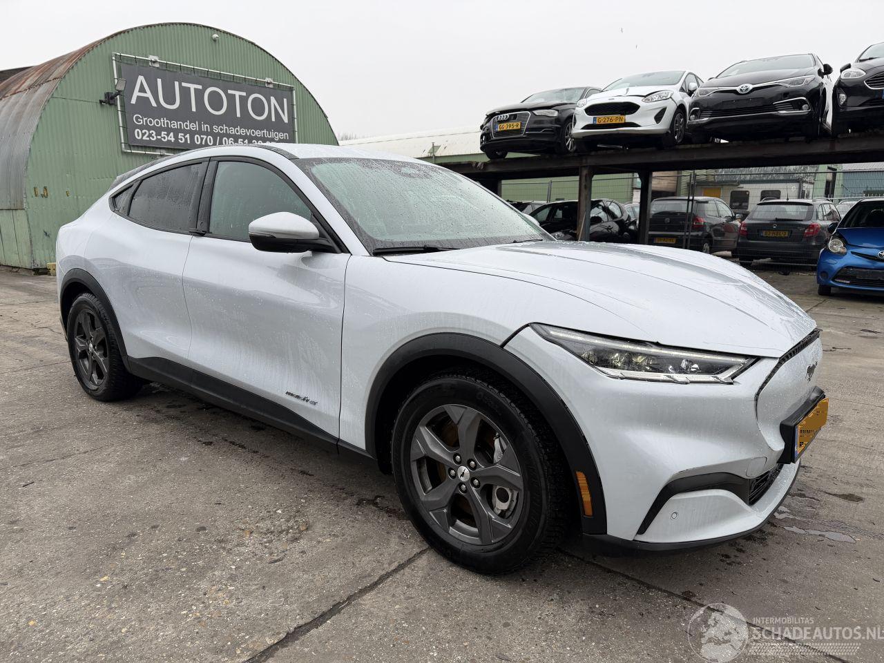 Ford Mustang Mach-e 75 kWh RWD 198KW Clima Navi Led Camera