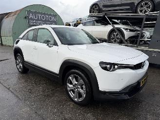 damaged passenger cars Mazda MX-30 36 kWh 107KW e-Skyactiv Comfort Clima Navi Led HUD NAP 2021/9