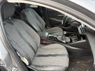 Peugeot 208 1.2 74KW GT Clima Navi Led Virtual Cockpit 5-Drs picture 8