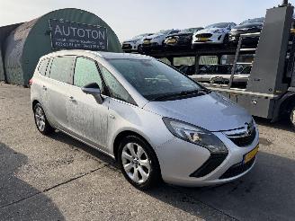 Coche accidentado Opel Zafira 1.4 88KW Clima 7-Pers. Edition NAP 2013/9