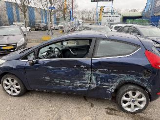 Ford Fiesta 1.25 44KW Airco Titanium NAP picture 12