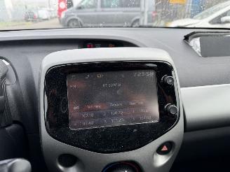 Toyota Aygo 1.0 51KW X-Nav Airco Camera Led 5-Drs NAP picture 12