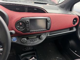 Toyota Yaris 1.5 Hybrid 65KW Autom. Clima Navi Led Camera Executive picture 8