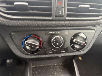 Hyundai I-10 1.0 49KW Comfort Airco 5-Deurs Led NAP picture 10