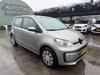 Vaurioauto  passenger cars Volkswagen Up! 1.0 44KW Bleumotion Move Up Airco 5-Drs NAP 2019/11