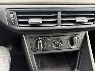Volkswagen Polo 1.0 TSI 70KW Clima Navi Camera Led Comfortline NAP picture 12