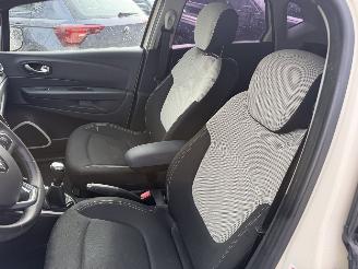 Renault Captur 1.5 DCI 66KW Navi Airco Led Zen NAP picture 7