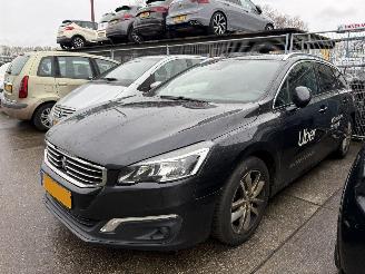 damaged passenger cars Peugeot 508 SW 2.0 HDi Allure 120kW Pano HUD 2015/7