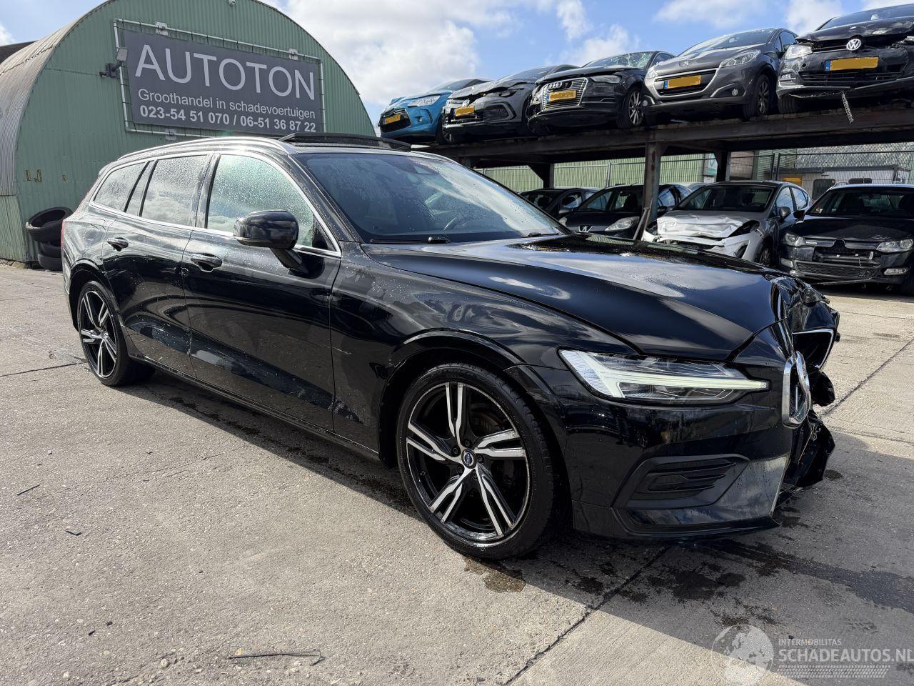 Volvo V-60 2.0 D3 Autom. 110KW Pano Clima Navi Camera