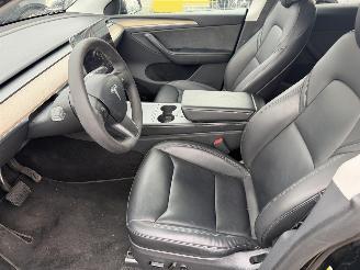 Tesla Model Y 58 kWh 175KW RWD Pano Clima Navi NAP picture 6