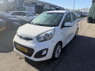 Schadeauto Kia Picanto 1.0 CVVT 51KW Led Airco 5-Deurs 2012/1