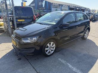 Avarii autoturisme Volkswagen Polo 1.4-16V 63KW Airco 5-Deurs Trendline 2010/2