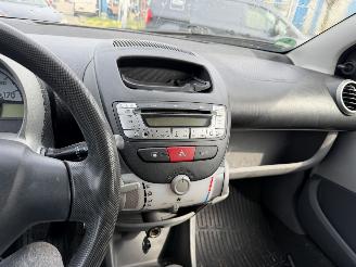 Toyota Aygo 1.0-12V 50KW Airco 5-Drs picture 8