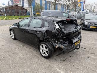 Volvo V-40 2.0 T2 90KW 5-Deurs Clima  NAP picture 4