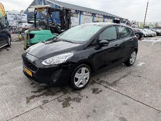 Ford Fiesta 1.1 63KW Navi Airco 5-Drs NAP picture 2