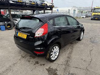 skadebil auto Ford Fiesta 1.0 Ecoboost 74KW Clima Navi Led Titanium NAP 2016/2