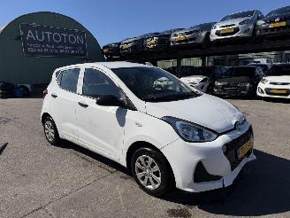 krockskadad bil auto Hyundai I-10 1.0i 49KW I-Drive 5-Deurs 2018/10