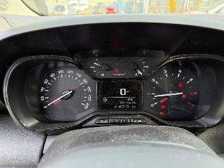 Citroën C3 Aircross 1.2 81KW C-Series Clima Navi Led S&S NAP picture 13