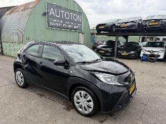 Unfallwagen Toyota Aygo 1.0 VVT-I 53KW MT Play Airco 5-Deurs NAP 2022/10