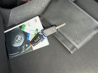 Toyota Aygo 1.0 VVT-I 53KW MT Play Airco 5-Deurs NAP picture 15