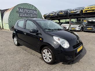 Schadeauto Suzuki Alto 1.0 50KW Airco Celebration 5-Drs EASSS NAP 2015/2