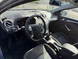 Ford Mondeo 2.0-16V 107KW Clima Trend Flexifeul picture 5