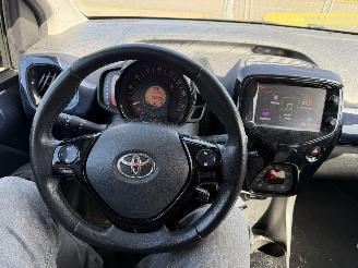 Toyota Aygo 1.0 VVT-I 51KW X-JOY Clima Navi Led Camera picture 9