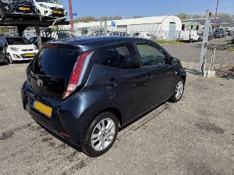 Toyota Aygo 1.0 VVT-I 51KW X-JOY Clima Navi Led Camera picture 6