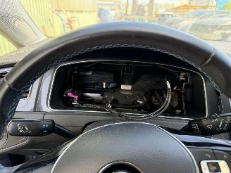 Volkswagen e-Golf 36 kWh 100KW Autom. Clima Navi Led NAP picture 12