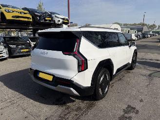 Kia EV9 99.8 kWh 150KW Autom. Clima Navi 7-Pers 360 Camera picture 3