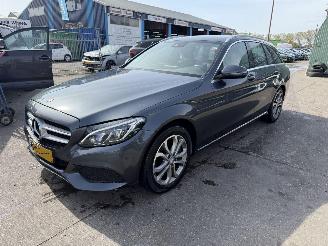 Unfallwagen Mercedes C-klasse 350e Hybrid 155KW Autom. Clima Navi Led Xenon Burmester 2015/12