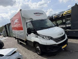 skadebil bedrijf Iveco Daily 35C16 3.0D 118KW Autom Dubbellucht Chassis cabine Led Clima Navi 2022/3
