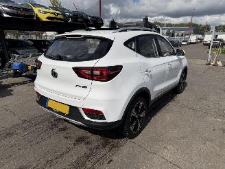 MG ZS 45 kWh 105KW Luxury Pano Clima Navi Led Leer Camera NAP picture 2