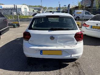 Volkswagen Polo 1.0 48KW 5-Deurs Airco picture 14