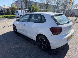 Volkswagen Polo 1.0 48KW 5-Deurs Airco picture 4
