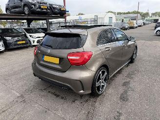 Mercedes A-klasse 200 Prestige 115KW Pano Clima Navi Led Xenon AMG-Pakket picture 3