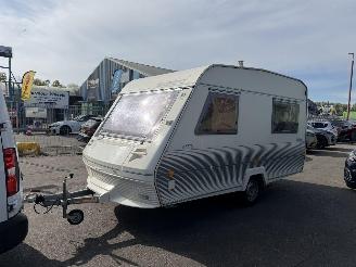 damaged caravans Beyerland  400-D Vitesse Tent midden keuken wc luifel 1995/1