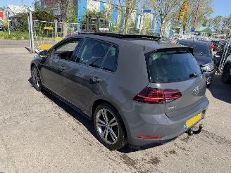 Volkswagen Golf 1.0 TSI DSG Pano Clima Navi Virtual Dash Highline R 5 Deurs NAP picture 5