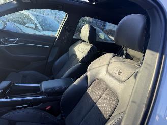 Audi E-tron 55 Quattro 95 kWh 408PK Advanced Pano Clima Navi Led Camera NAP picture 9