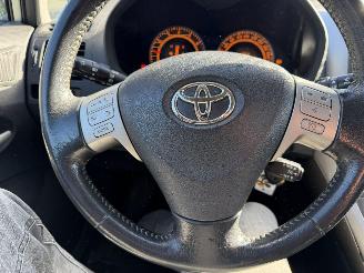 Toyota Auris 1.6-16V 91KW Sol Clima Business 5-Drs  NAP picture 7