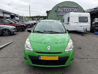 Renault Clio 1.2-16V 55KW Navi Airco Authentique picture 2