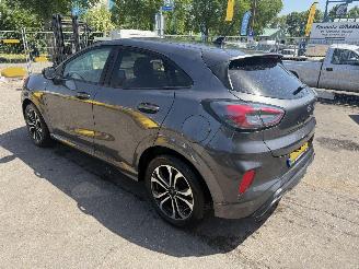 Vaurioauto  passenger cars Ford Puma 1.0 Ecoboost 92KW Hybrid X ST-Line Clima Navi Camera 2021/6